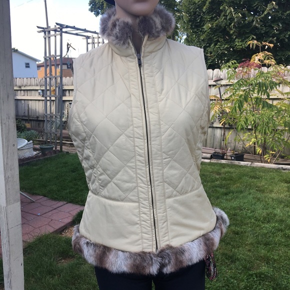 Liz Claiborne Jackets & Blazers - Liz Claiborne Women’s quilted small Vest